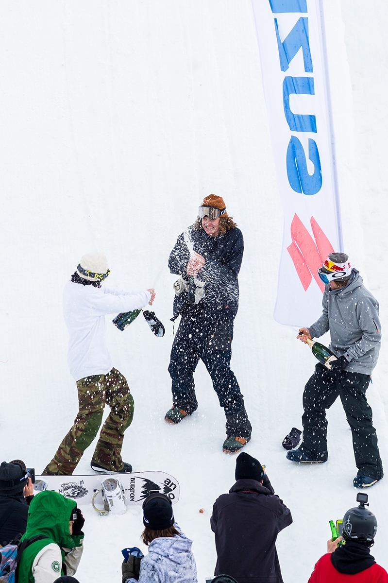 9R17_day6_Lifestyle_Podium SNB Men_41_by_Klaus Polzer_Distillery_nbh.jpg