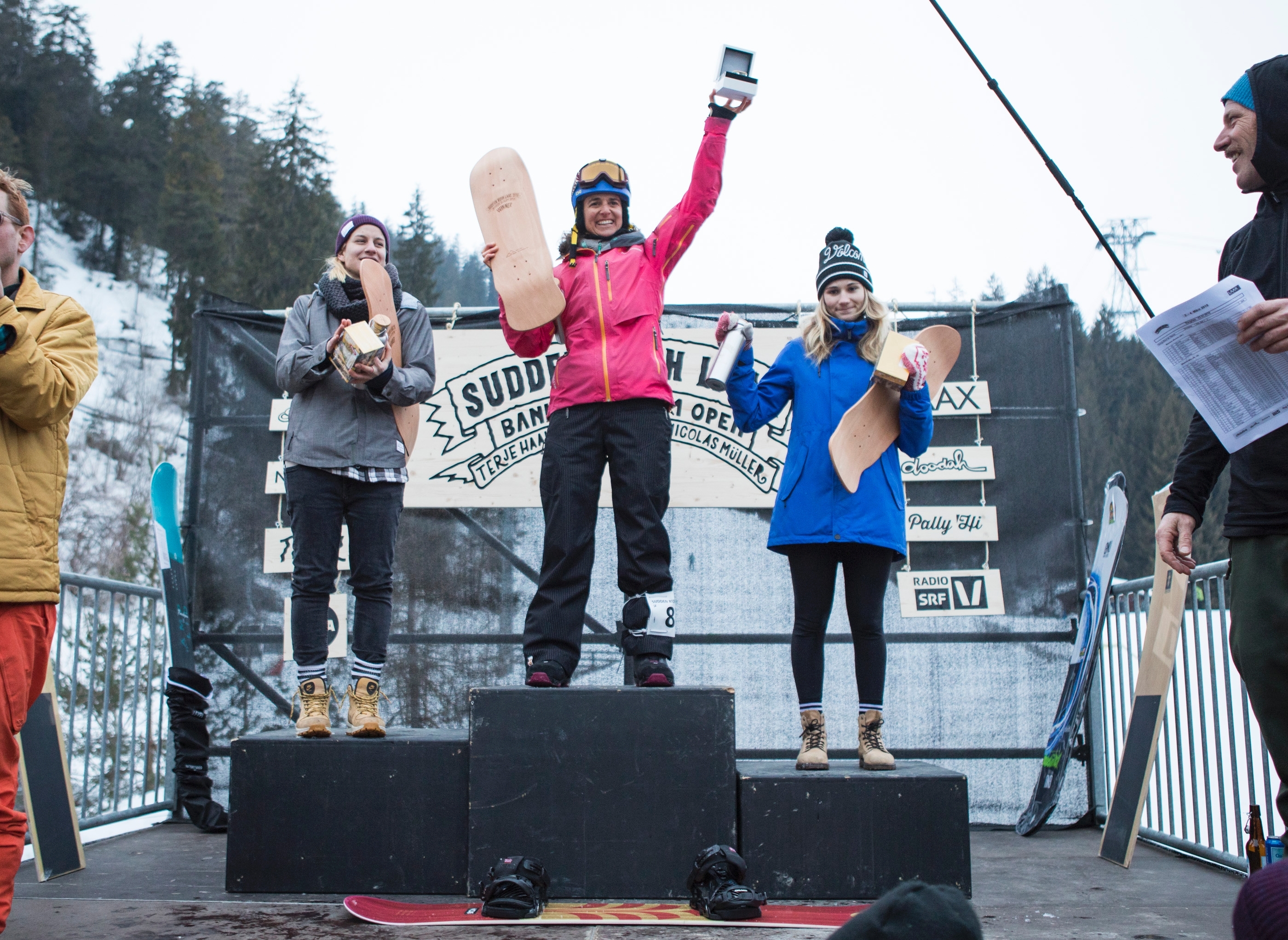 Sudden_Rush_Banked_Slalom_Laax_18_Podium_PRO_Women_Ruggli_035.jpg