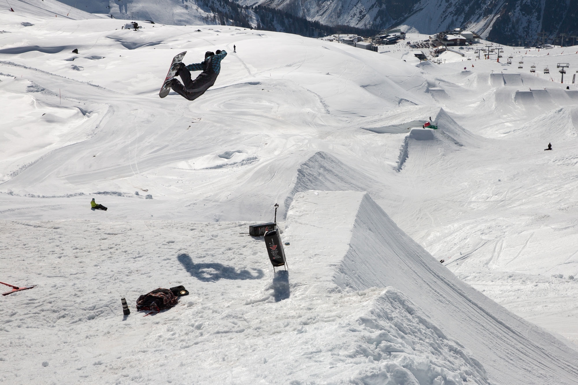 170328_ischgl_banked_air_addi_stefansson-2_by_matt_mchattie.jpg