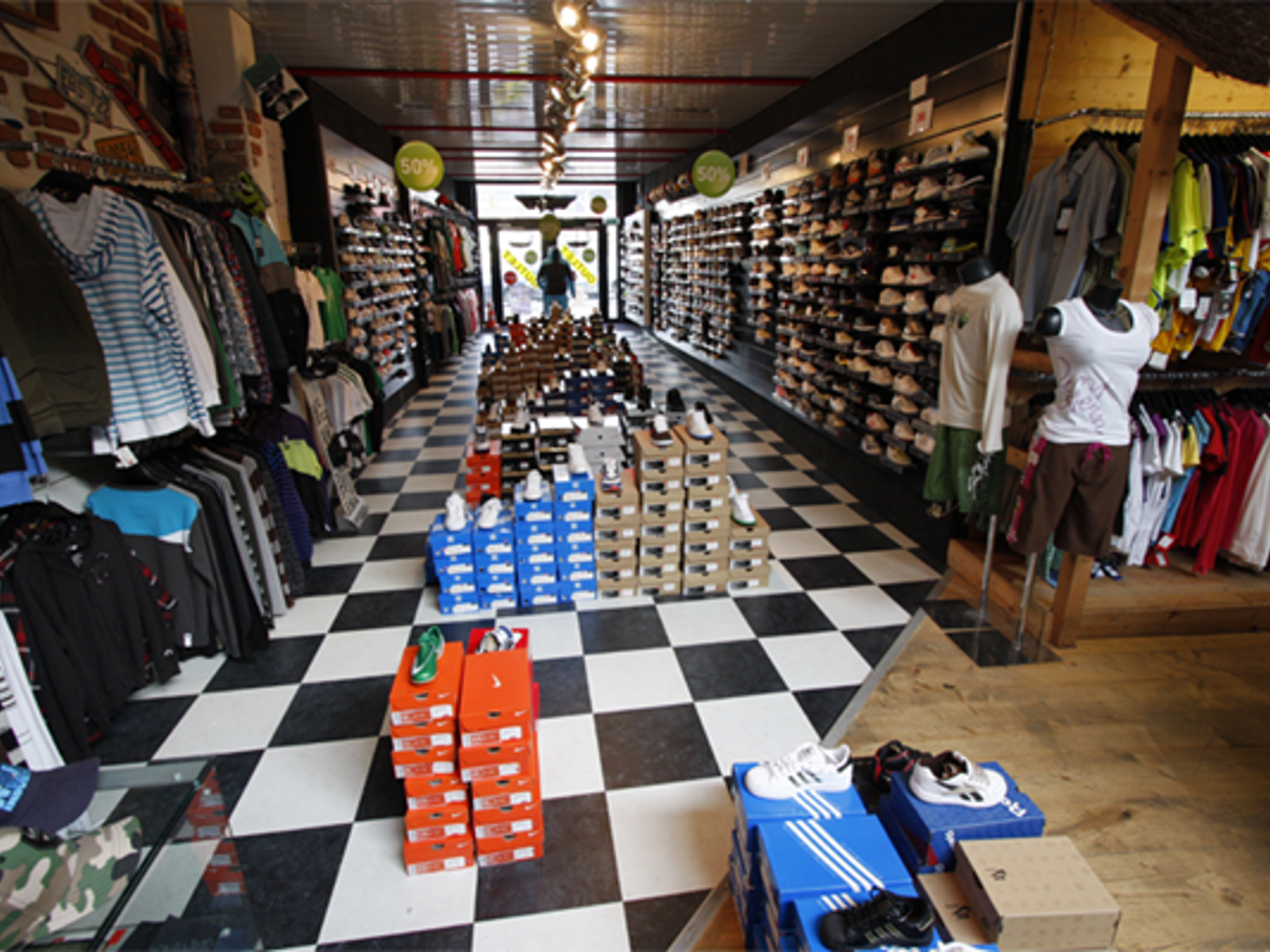 Shop_Nyon1.png