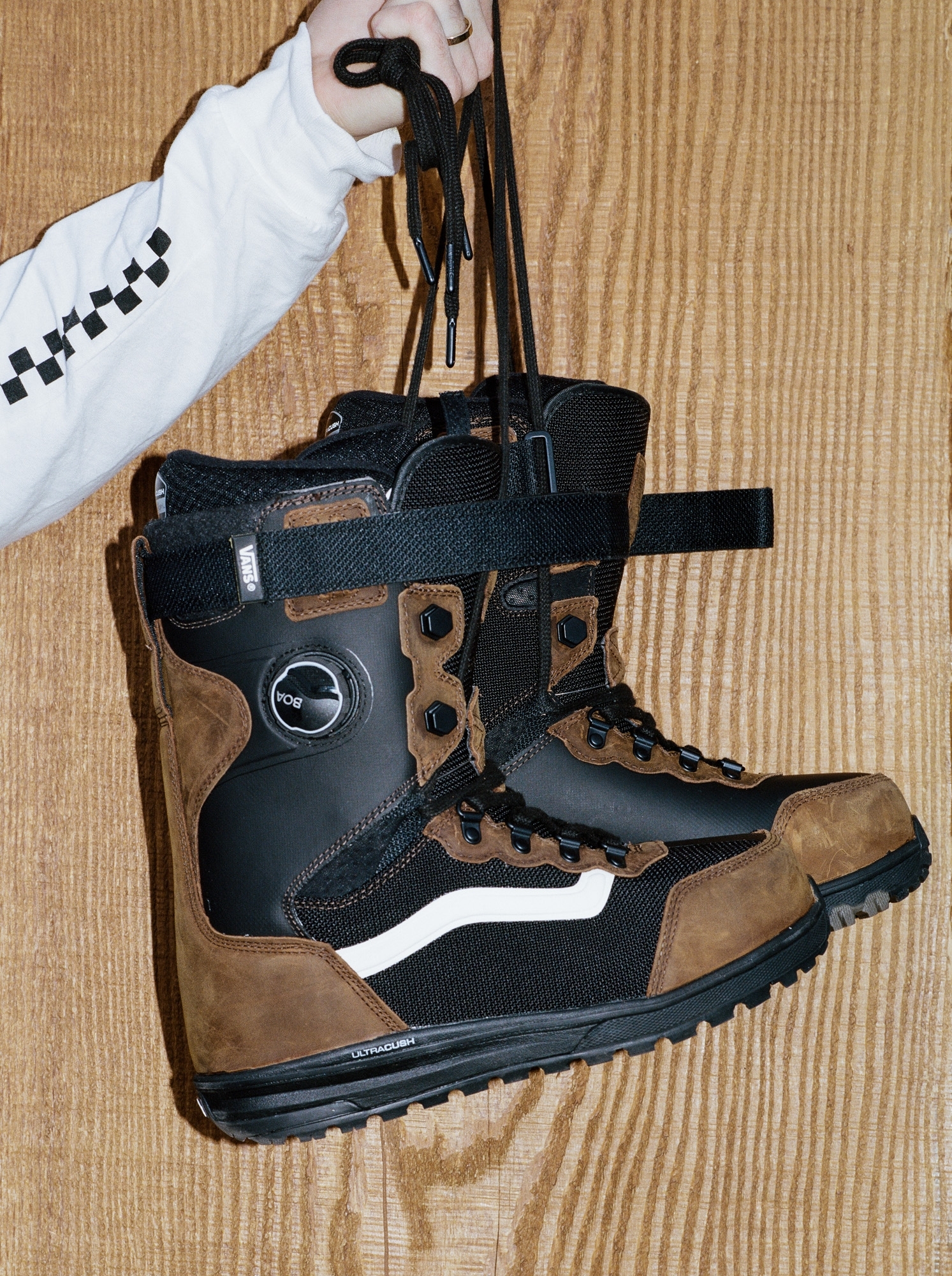 vans infuse snowboard boots