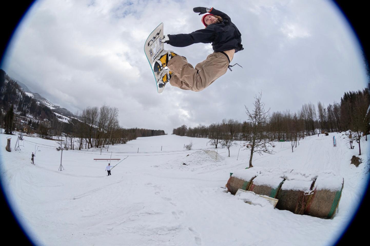 Method Mag Drake Snowboarding Presents "Tao Of Beginnings"